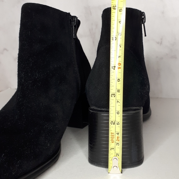 White Mountain Suede Square Heel Toe Ankle Bootie - Picture 9 of 9